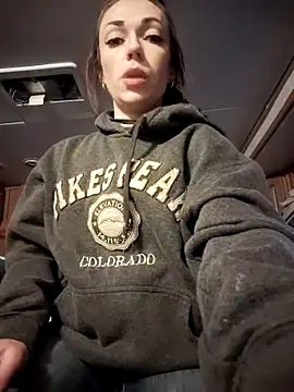 Genevieve143 online show from 17, 3, 2026