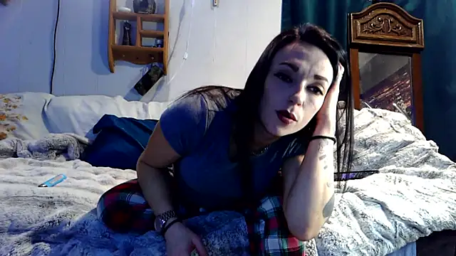 Snapshot of Genevieve143 chatting on 2, 12, 2025 Genevieve143 online show from 2, 12, 2025