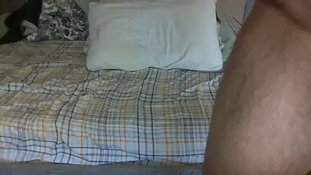 Snapshot of Erotic_Me chatting on 28, 4, 2026 Erotic Me online show from 28, 4, 2026