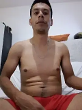 Snapshot of josehot151515 chatting on 5, 1, 2025 josehot151515 online show from 5, 1, 2025