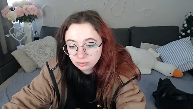 Mini Diva online show from 1, 5, 2026