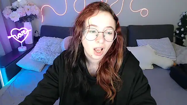 Mini Diva online show from 17, 4, 2026