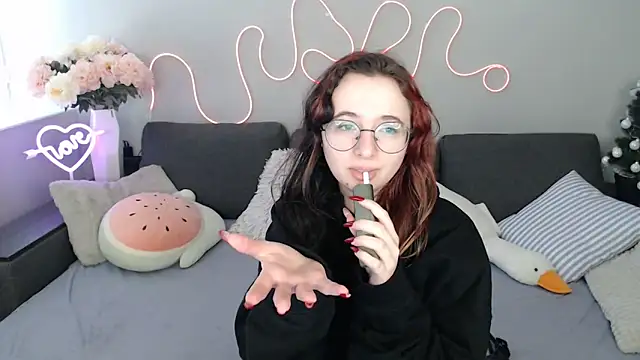 Mini Diva online show from 24, 2, 2026