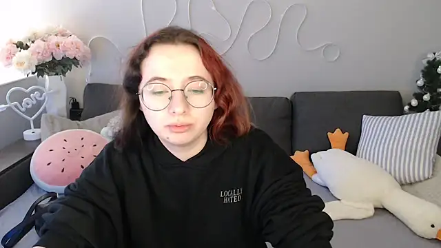 Mini Diva online show from 14, 2, 2026