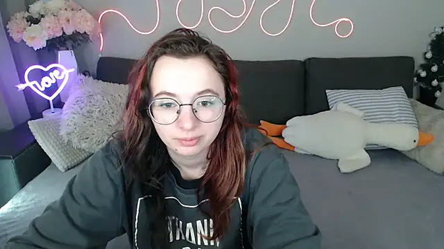 Mini Diva online show from 12, 4, 2026