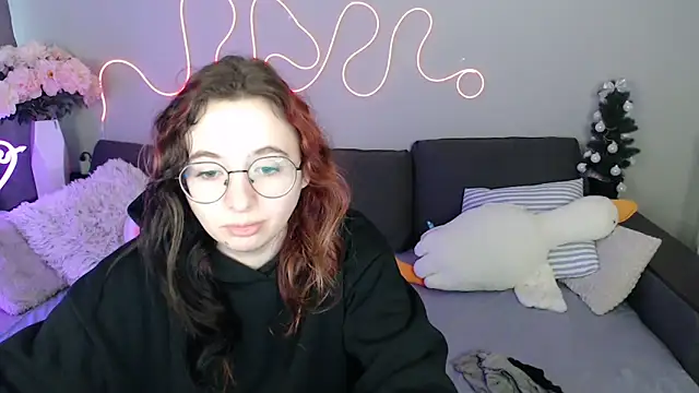 Mini Diva online show from 23, 3, 2026