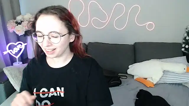 Mini Diva online show from 27, 3, 2026