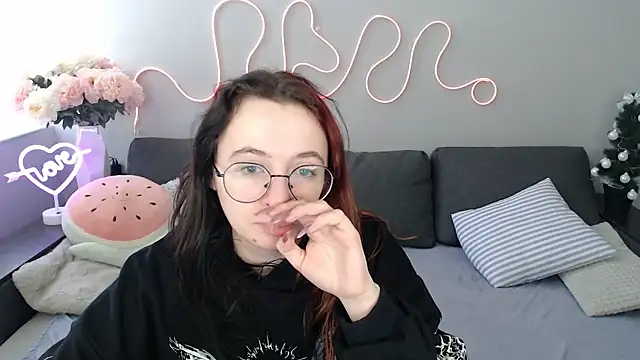 Mini Diva online show from 17, 1, 2026