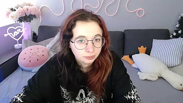 Mini Diva online show from 16, 2, 2026