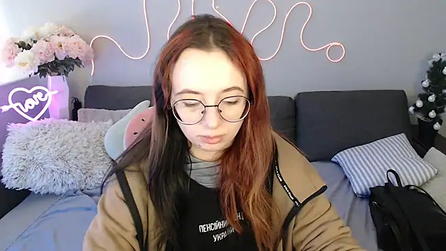 Mini Diva online show from 1, 2, 2026