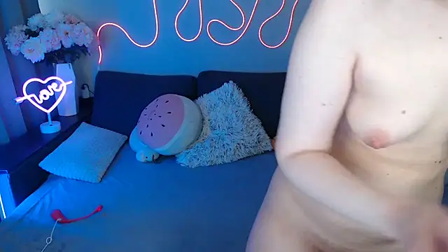 Mini Diva online show from 19, 4, 2026