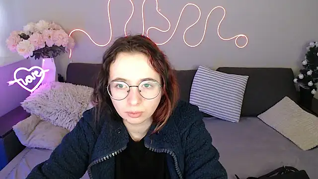 Mini Diva online show from 10, 1, 2026