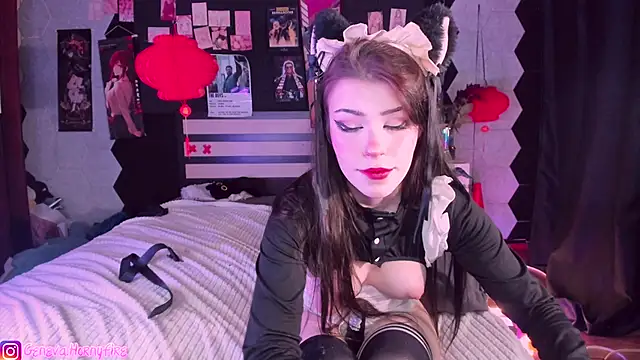 Snapshot of DualHornyFire chatting on 14, 9, 2025 DualHornyFire online show from 14, 9, 2025