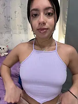 AliceJovovich online show from 2, 1, 2025