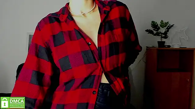 annakillianox online show from 2, 12, 2025