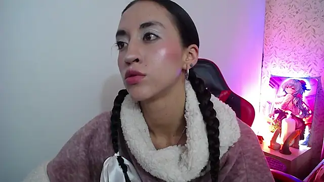 luly pink online show from 18, 11, 2025