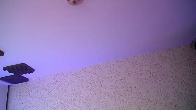 luly pink online show from 18, 12, 2025