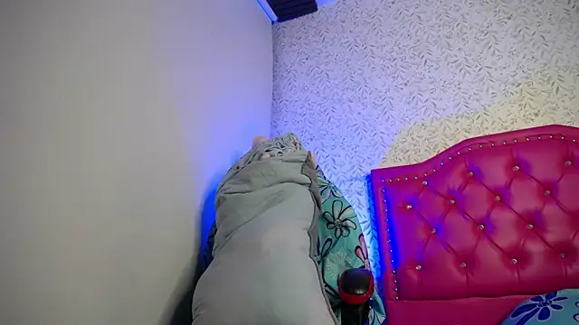 luly pink online show from 17, 3, 2026