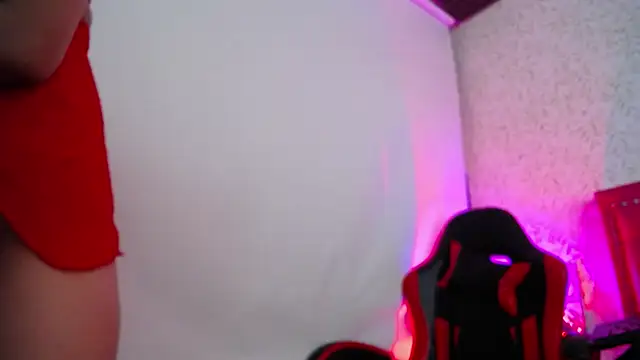 luly pink online show from 28, 11, 2025