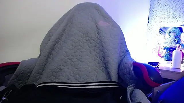 luly pink online show from 12, 11, 2025