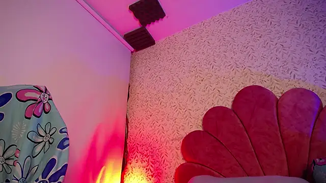 Snapshot of luly_pink chatting on 30, 5, 2026 luly pink online show from 30, 5, 2026