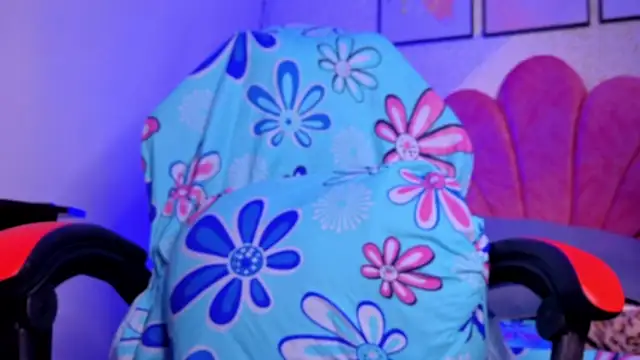 luly pink online show from 14, 6, 2026