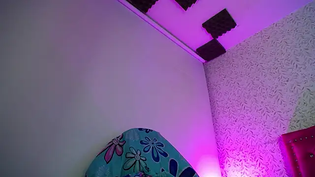 luly pink online show from 11, 3, 2026