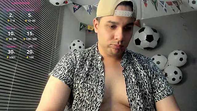 Snapshot of Latin_boy_surprisee chatting on 19, 6, 2026 Latin boy surprisee online show from 19, 6, 2026