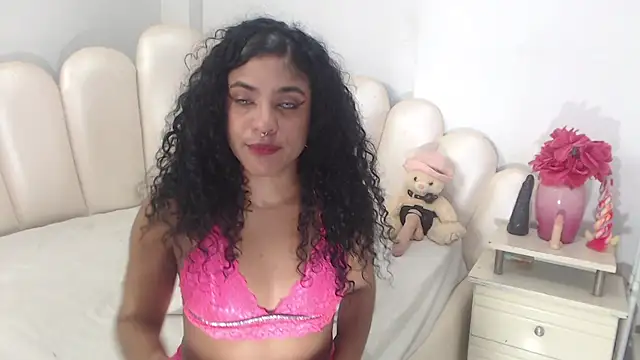 Snapshot of VioletXia_ chatting on 20, 5, 2026 VioletXia online show from 20, 5, 2026