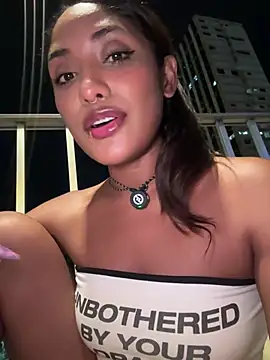 Snapshot of VictoireFeller chatting on 25, 2, 2026 VictoireFeller online show from 25, 2, 2026