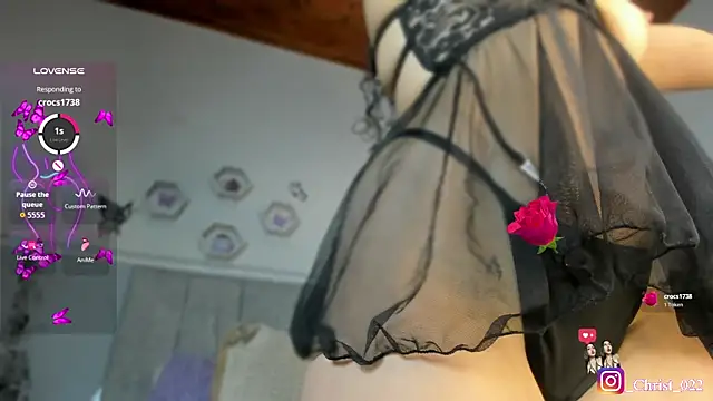 christal cutee online show from 4, 6, 2026