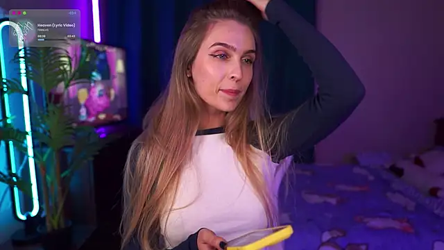 Kamila icee online show from 17, 10, 2025