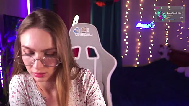 Kamila icee online show from 2, 11, 2025