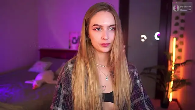 Kamila icee online show from 24, 9, 2025