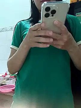 Ngocnhi2k online show from 12, 12, 2024