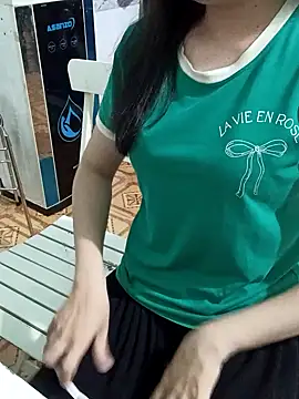 Ngocnhi2k online show from 22, 2, 2025