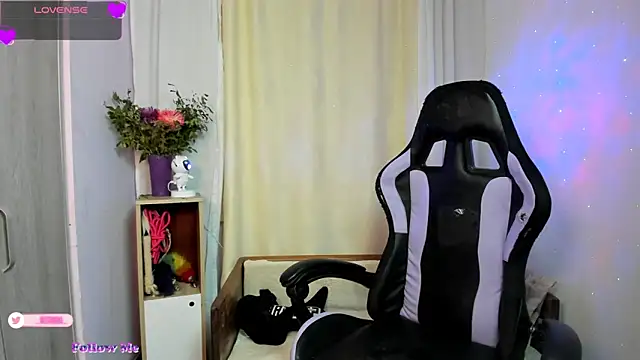 Snapshot of setzuna_ chatting on 19, 9, 2025 setzuna online show from 19, 9, 2025
