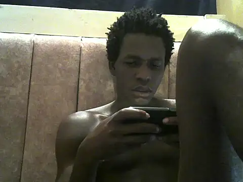 Snapshot of Bigras0011 chatting on 9, 7, 2026 Bigras0011 online show from 9, 7, 2026