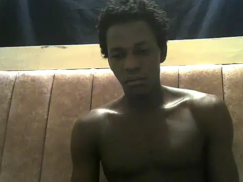 Snapshot of Bigras0011 chatting on 11, 7, 2026 Bigras0011 online show from 11, 7, 2026