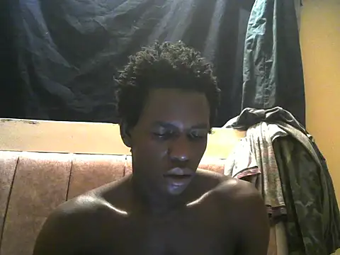 Snapshot of Bigras0011 chatting on 5, 7, 2026 Bigras0011 online show from 5, 7, 2026