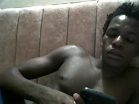 Snapshot of Bigras0011 chatting on 4, 7, 2026 Bigras0011 online show from 4, 7, 2026