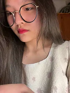 Krixxi22 online show from 6, 3, 2026