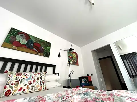 Snapshot of winter__sun chatting on 1, 10, 2025 winter  sun online show from 1, 10, 2025