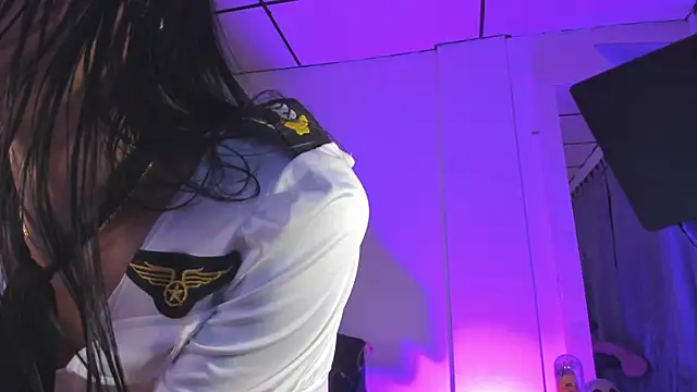 Snapshot of sam_carsonx chatting on 13, 10, 2025 sam carsonx online show from 13, 10, 2025