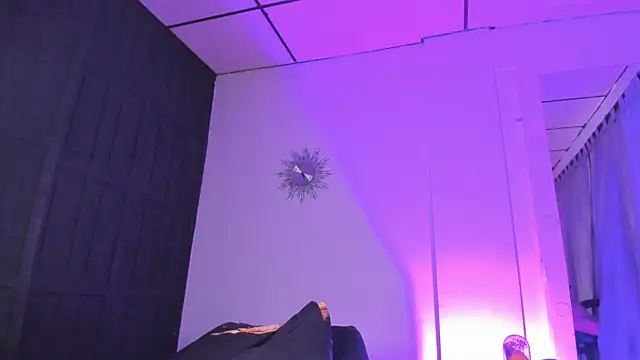 Snapshot of sam_carsonx chatting on 18, 10, 2025 sam carsonx online show from 18, 10, 2025