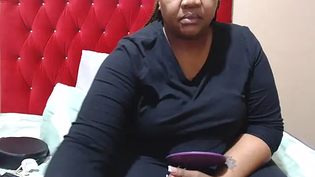 MIGHTYASSS online show from 8, 11, 2025