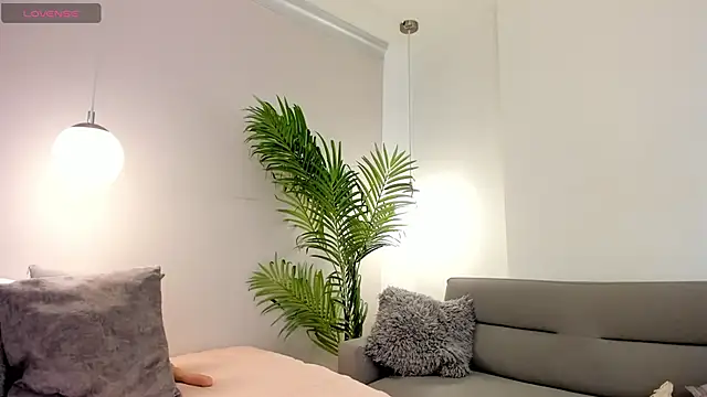 MiaSalaz online show from 1, 10, 2025