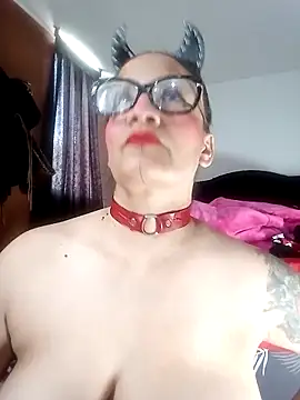 Taylor-hardcore online show from 4, 4, 2026