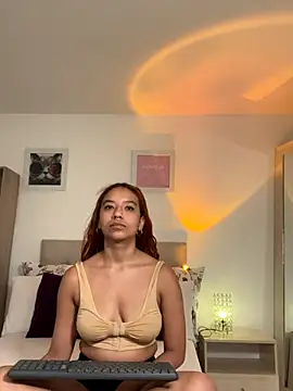 Snapshot of rubi_star chatting on 7, 10, 2025 rubi star online show from 7, 10, 2025