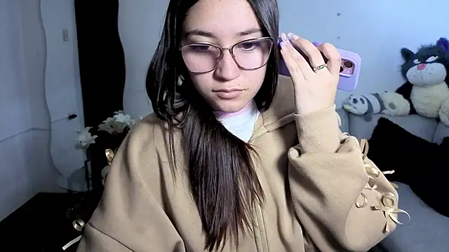 Snapshot of karla_cute01 chatting on 4, 7, 2026 karla cute01 online show from 4, 7, 2026